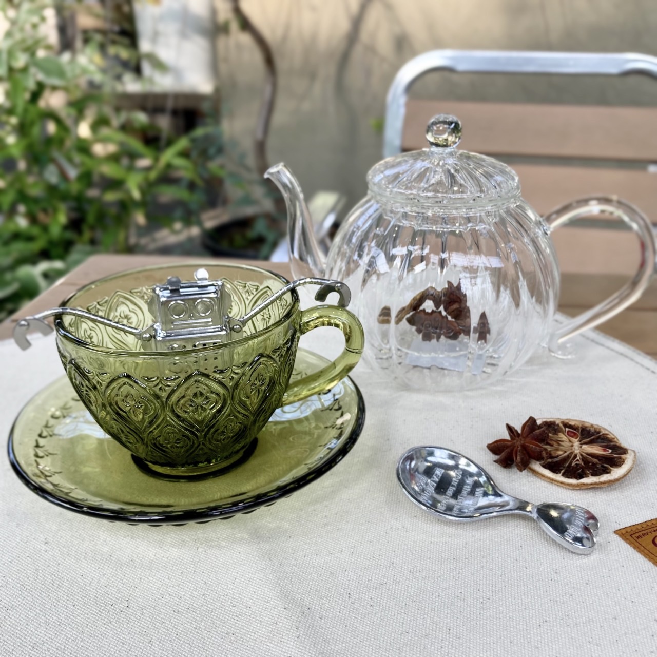 GLASS CUP & SAUCER ''FIORE'' GREEN